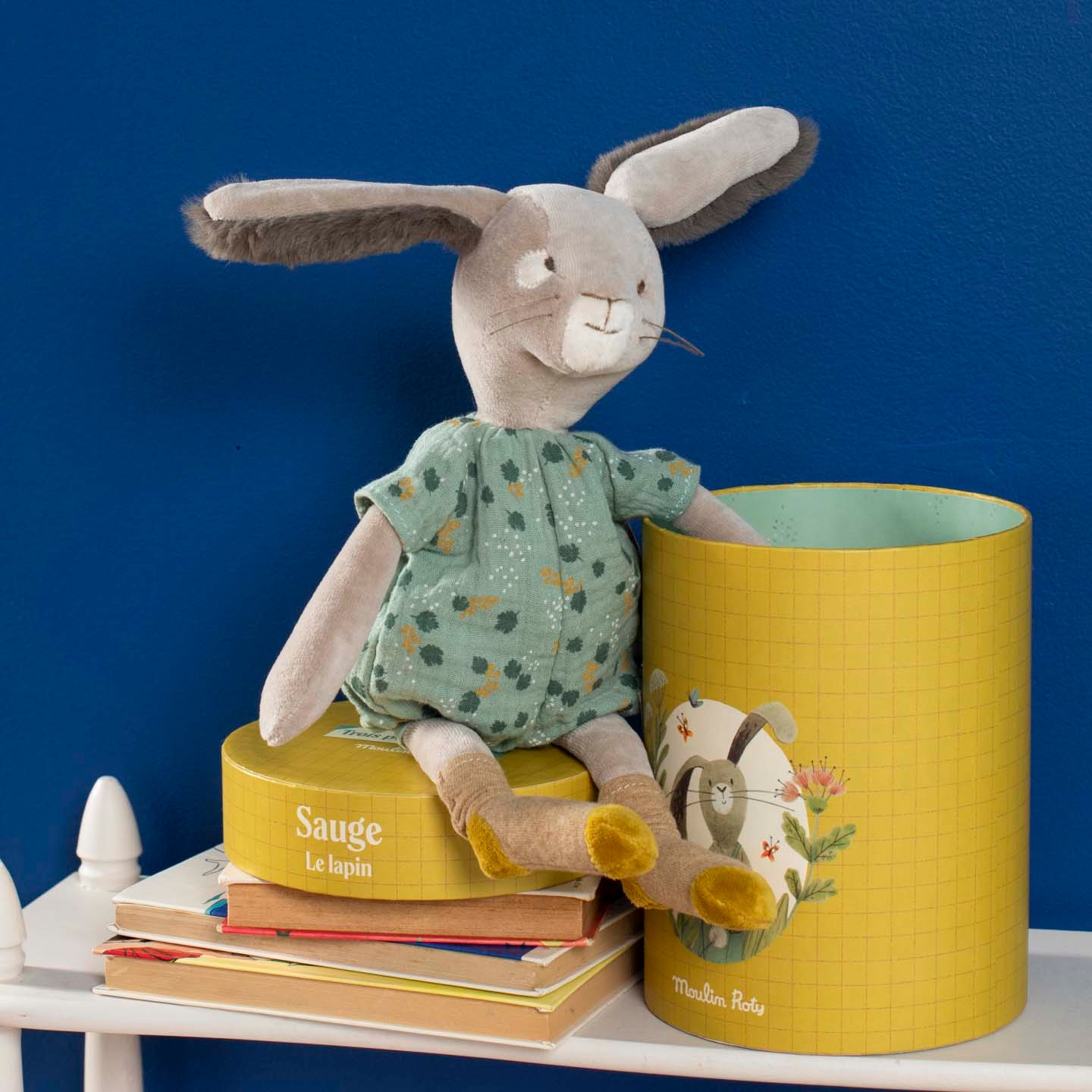 Poupée lapin sauge (en boîte)